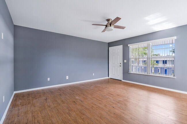 Foto del edificio - 2929 SE Ocean Blvd