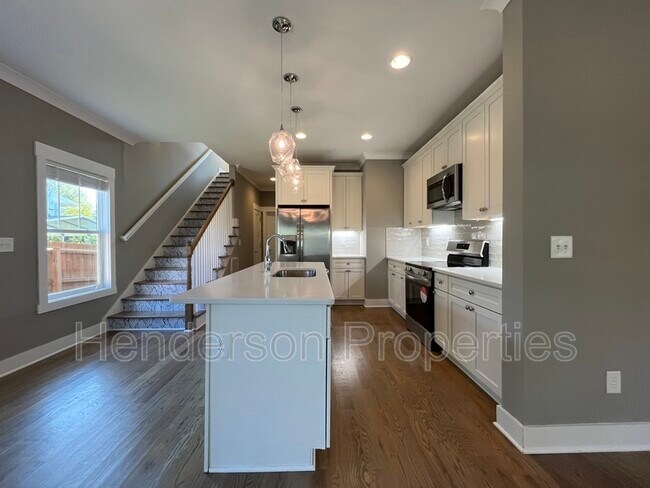 Foto del edificio - 705 Baldwin Ave