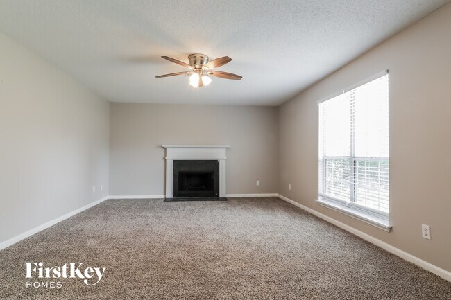 Building Photo - 3217 Ivy Lake Ct