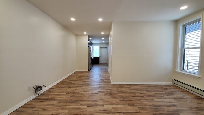 Foto del edificio - 51 E Kinney St