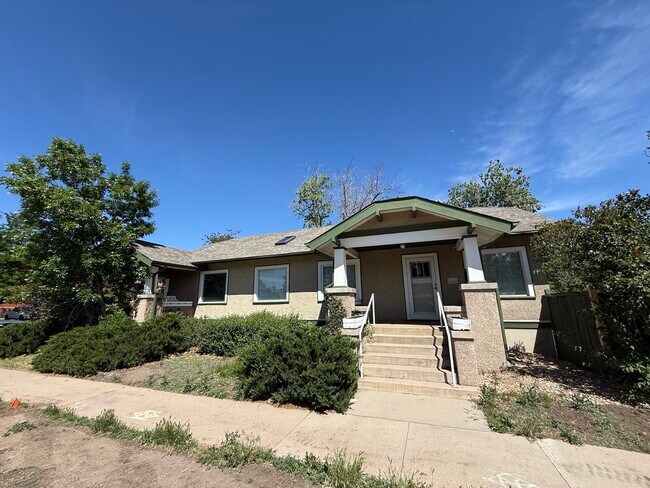 Building Photo - 804 11th Ave