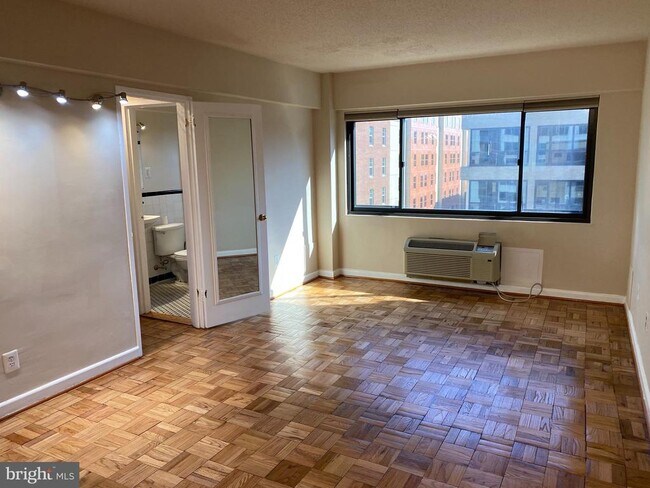 Foto del edificio - 2141 I St NW