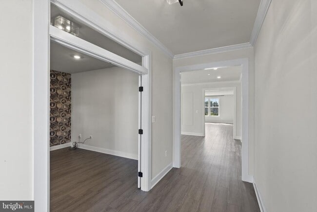 Building Photo - 7528 Zoe Ln
