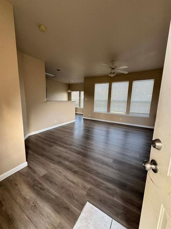 Foto del edificio - 2705 Westhampton Ct