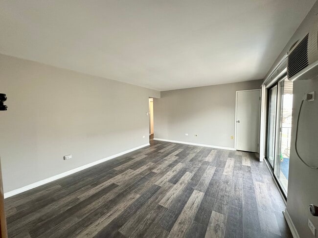 Building Photo - 6334 W 65th St