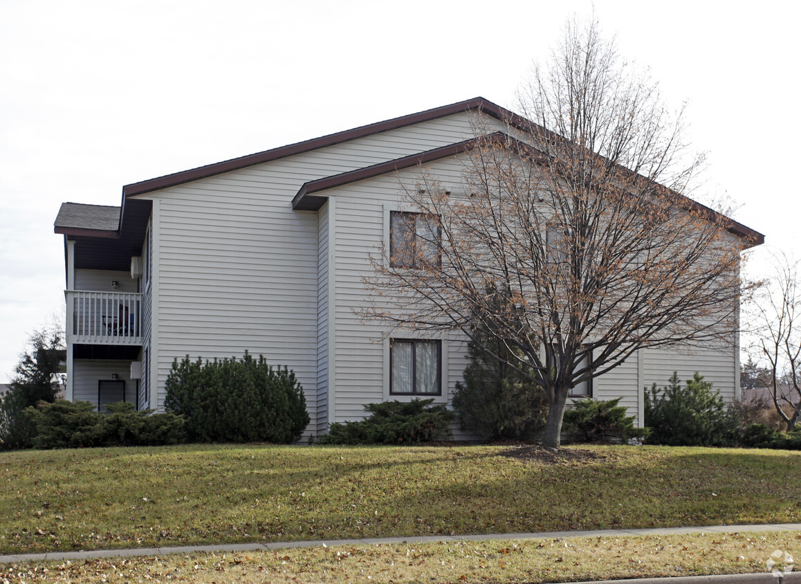 Building Photo - 1554 Namekagon Ave