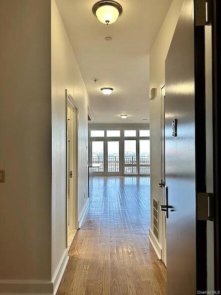 Photo - 90 Bay Street Landing Apartment