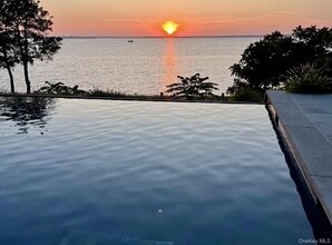 Building Photo - 16 N Shore Rd