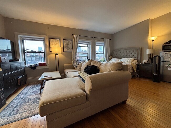 Foto del edificio - 82 Charles St