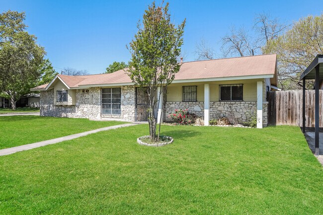 Foto del edificio - 5103 Redding Dr