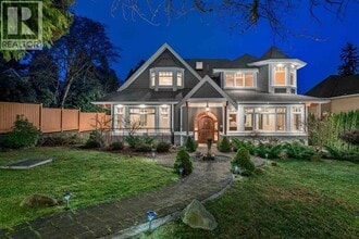 Building Photo - 834 17th St