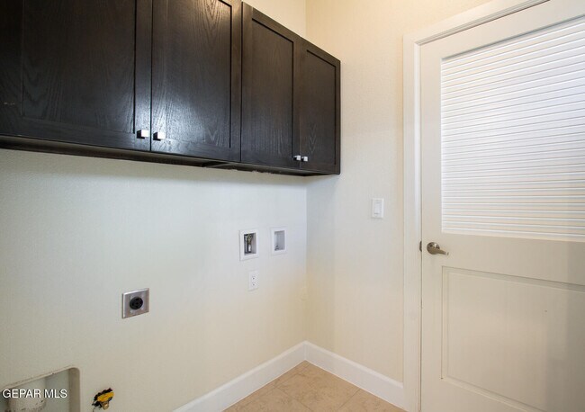 Building Photo - 5353 Jack Marcus Dr