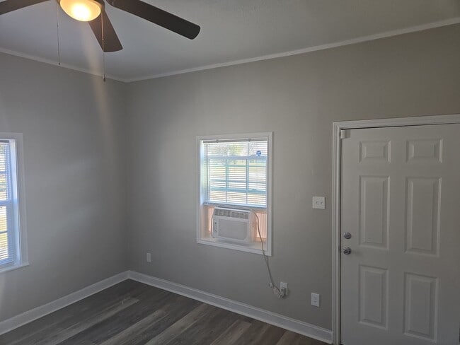 Foto del edificio - 1949-1949 8th St