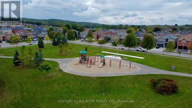 Building Photo - 9 Deneb St