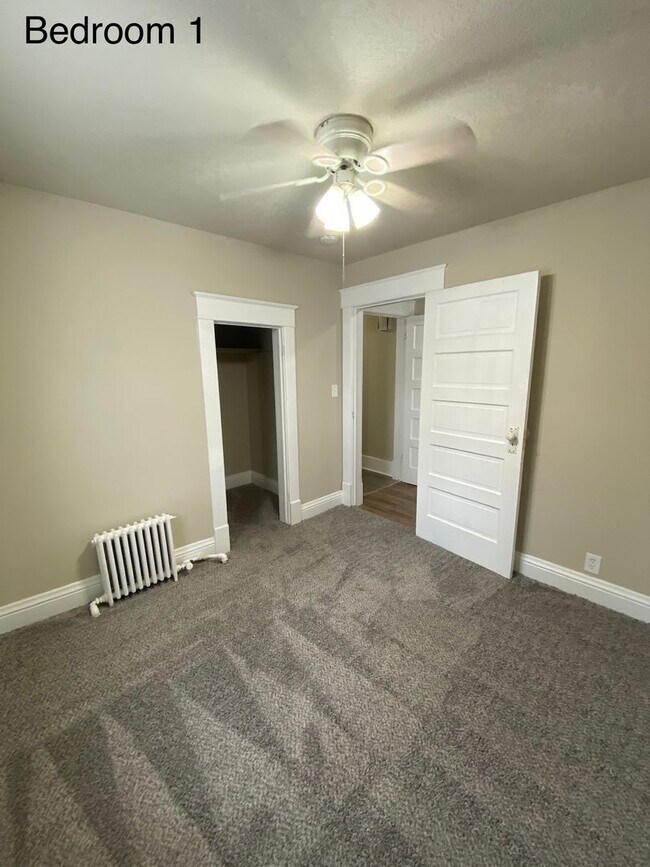 Foto del edificio - 403 E Montgomery St