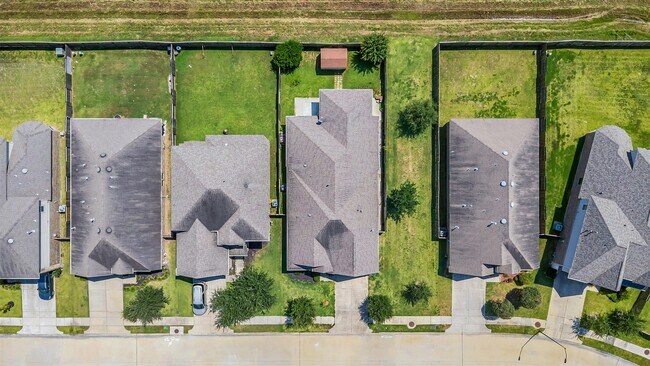 Foto del edificio - 24119 Kingdom Isle Ln