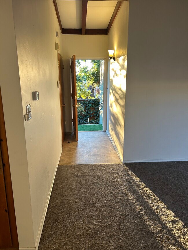 Building Photo - 7111 Mohawk St