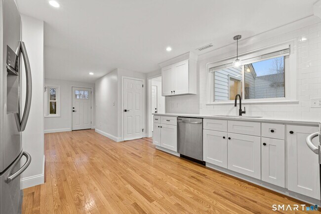Foto del edificio - 12 Sherwood Rd