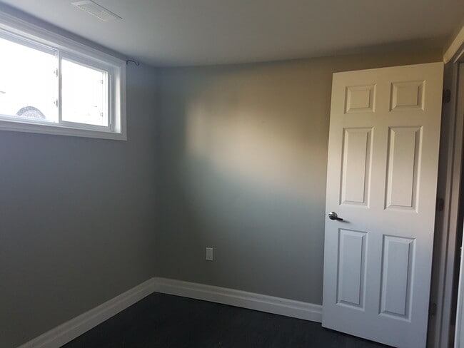 Building Photo - 204 Irving Pl