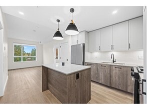 Building Photo - 27215 ALDERGROVE TOWN CENTRE Dr