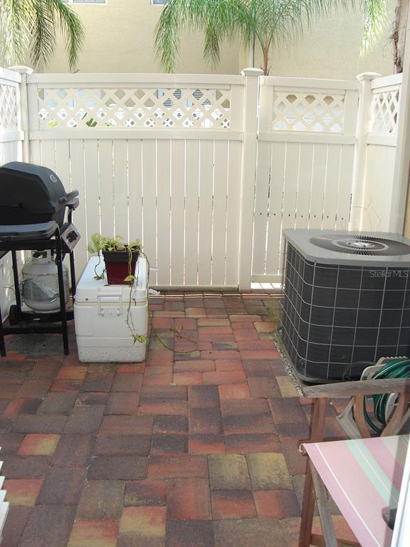Foto del edificio - 1005 Edison Park Ct