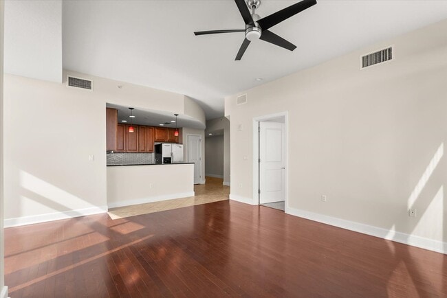Photo - 101 S Eola Dr Apartment