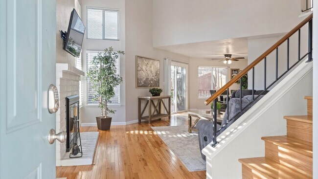 Building Photo - 2301 Sierra Highlands Dr