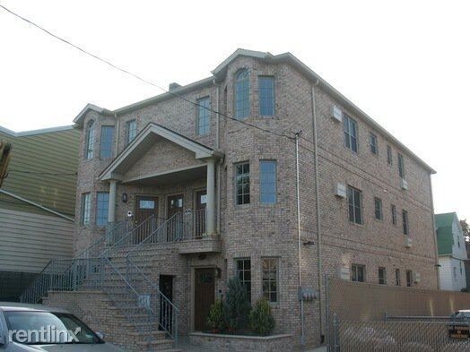 Foto del edificio - 6616 70th St