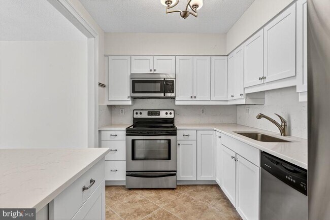 Foto del edificio - 1200-1200 23rd St NW