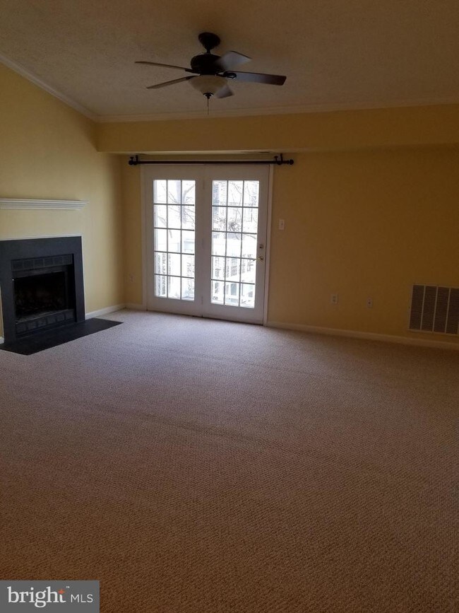 Foto del edificio - 5708 Olde Mill Ct