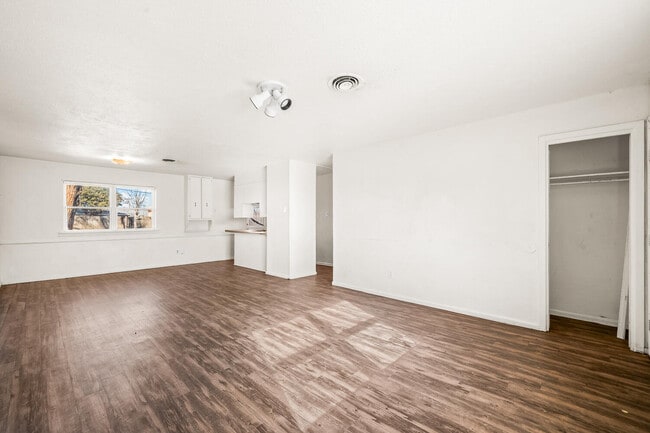 Building Photo - 5614 44th St