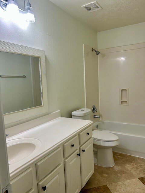 Foto del edificio - 18531 Shadow Line Ct