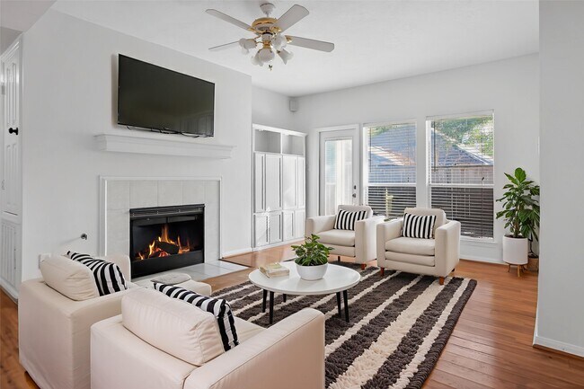 Building Photo - 15 S Avonlea Cir