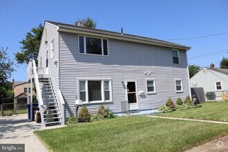 Building Photo - 332 Bailey Ave