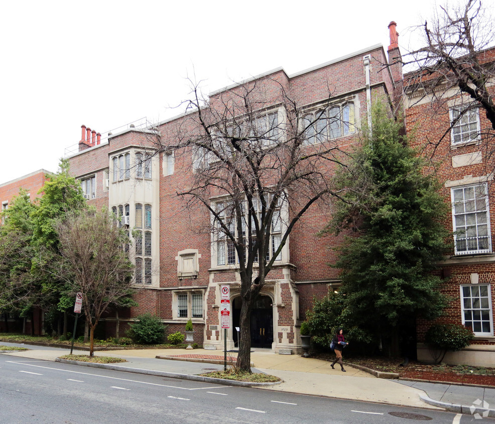 Primary Photo - International Student House