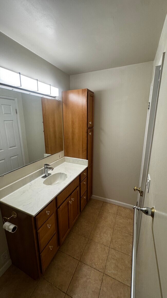 Foto del edificio - 41685 Gifford St