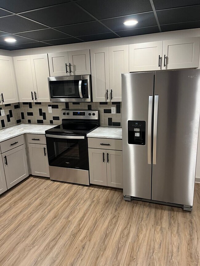 Foto del edificio - 201 Paquin St E