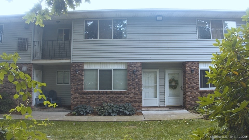 Primary Photo - 140 Thompson St