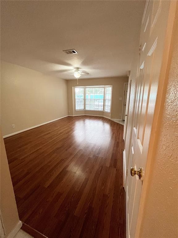 Foto del edificio - 37240 Embassy Pk Ln