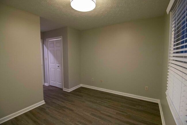 Foto del edificio - 4/2 apartment off of Milledge