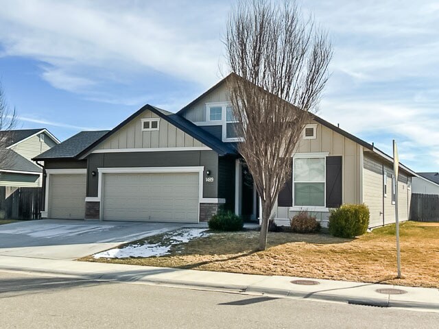 Building Photo - 1489 E Handel Ct