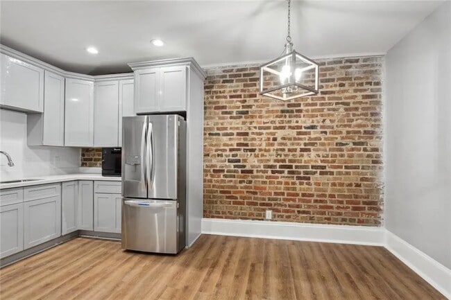 Building Photo - 601 Iberville St