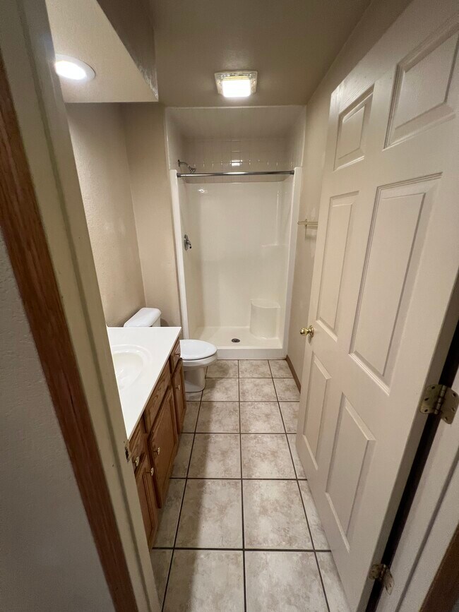 2nd Bathroom - 220 Helen St