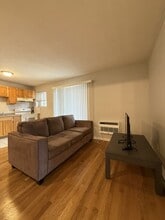 Building Photo - 565 Hyde Park Ave