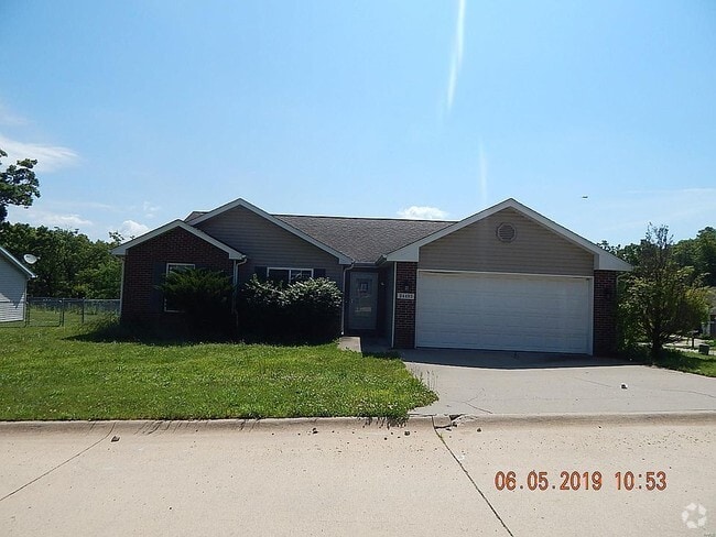 Building Photo - 24493 Tanglewood Rd