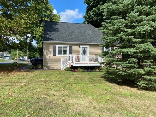Well maintained. - 103 Summit St