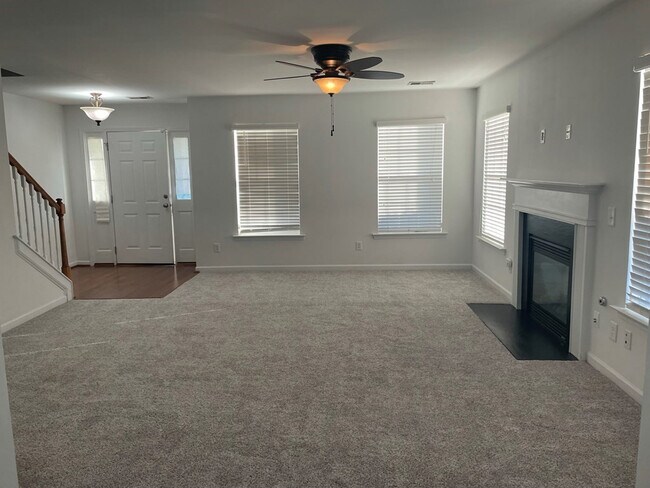 Foto del edificio - 3215 Lauderdale Ln