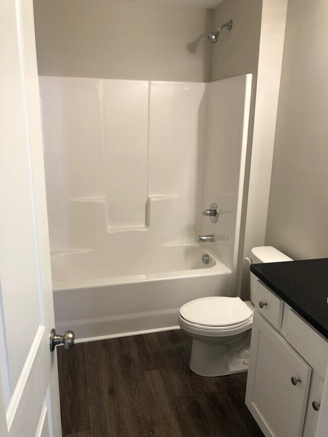 Foto del edificio - New Construction - 3bd 2ba