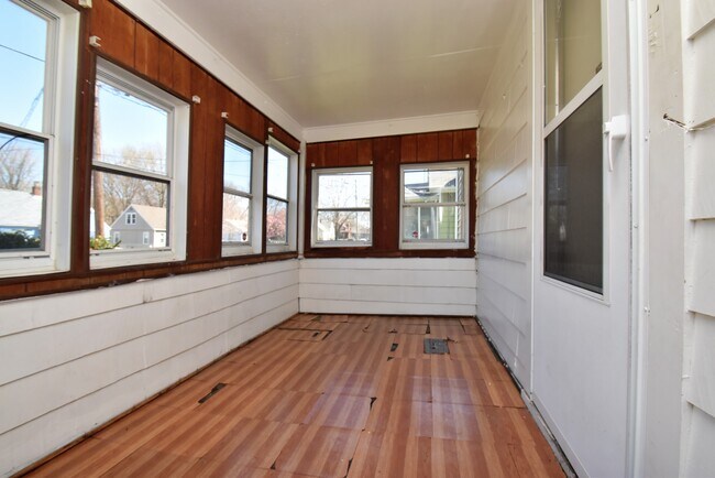 Foto del edificio - 2124 W Millman St