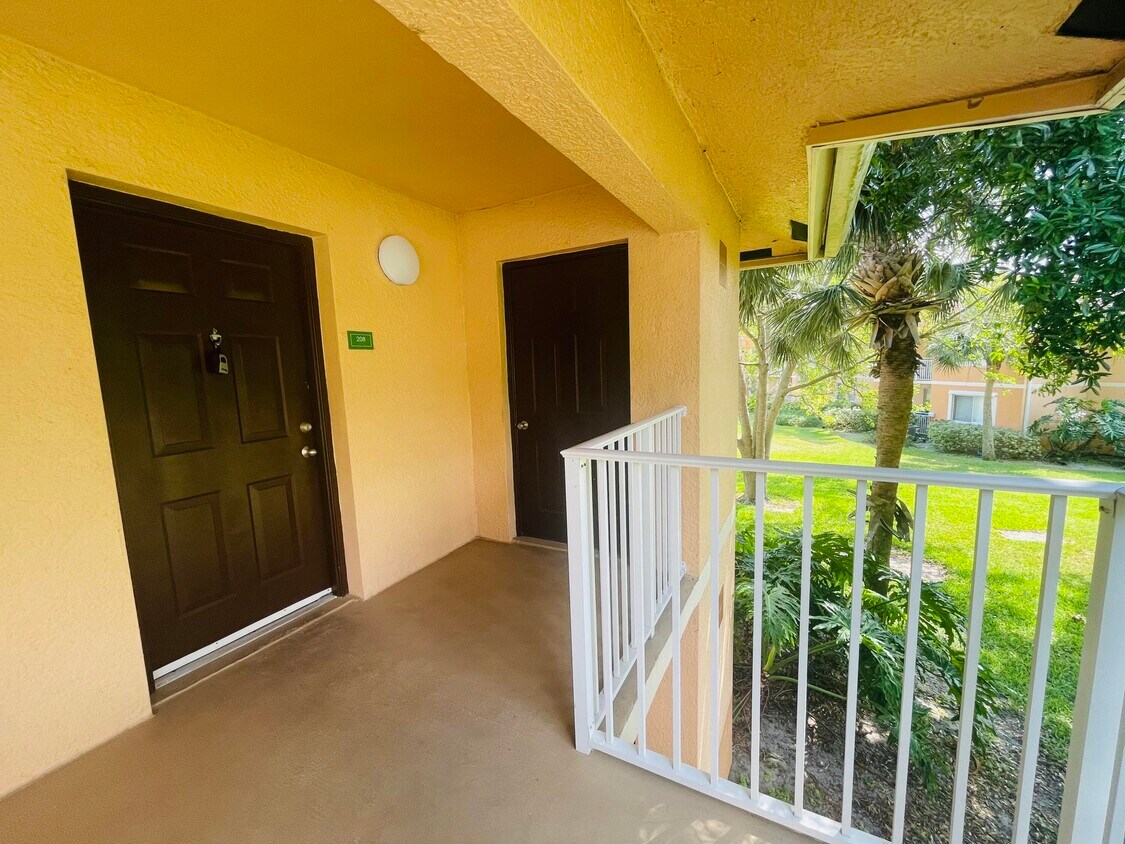 301 SW Palm Dr Unit 208, Port Saint Lucie, FL 34986 Condo for Rent in